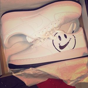Nike Air Force 1 have a Nike Day size 10.5